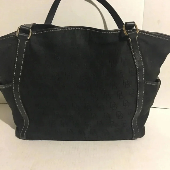 Dooney & Bourke Black tote / shoulder handbag - Picture 2 of 8